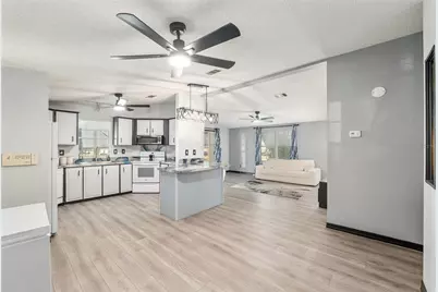 6832 NE 3rd Place, Ocala, FL 34470 - Photo 16