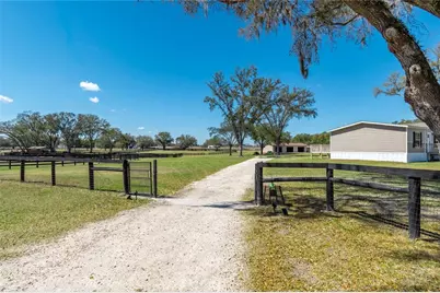 4700 NW 157th Court, Morriston, FL 32668 - Photo 46