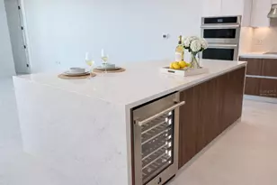 400 Central Ave, Saint Petersburg, FL 33701 - Photo 10