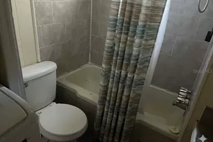 330 Cobb St, Bronson, FL 32621 - Photo 12