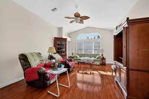 1932 Alistar Ct, The Villages, FL 32162 - Photo 4