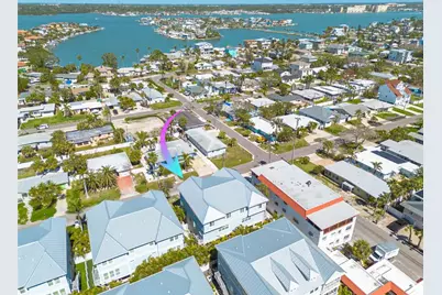 16306 1st Street E, Redington Beach, FL 33708 - Photo 4