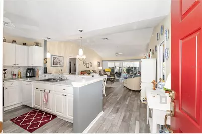 1270 Northbrook Place, The Villages, FL 32162 - Photo 2