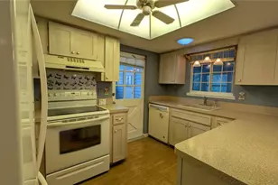 9175 SW 104th Ln, Ocala, FL 34481 - Photo 6