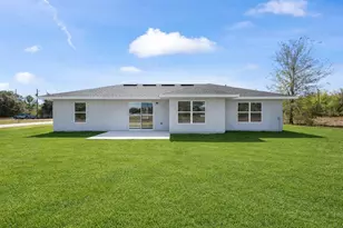 49 Locust Loop Cir, Ocala, FL 34472 - Photo 2