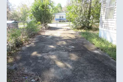 18601 SE 24th Lane, Ocklawaha, FL 32179 - Photo 6