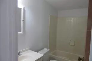 18601 SE 24th Ln, Ocklawaha, FL 32179 - Photo 10