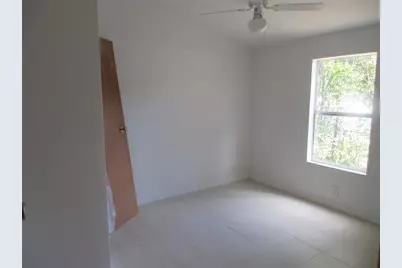 18601 SE 24th Lane, Ocklawaha, FL 32179 - Photo 12