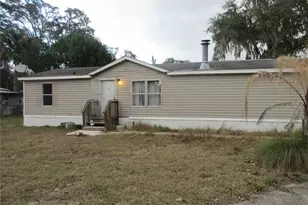 18601 SE 24th Ln, Ocklawaha, FL 32179 - Photo 2