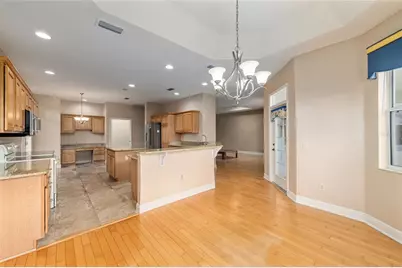 646 Stratford Lane, The Villages, FL 32162 - Photo 16