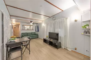 2142 SE 185th Terrace, Silver Springs, FL 34488 - Photo 10