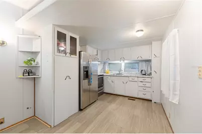 2142 SE 185th Terrace, Silver Springs, FL 34488 - Photo 6