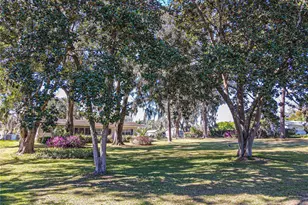 10376 SE 43rd Ct, Belleview, FL 34420 - Photo 2