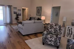 551 NE 61st Terrace, Ocala, FL 34470 - Photo 2