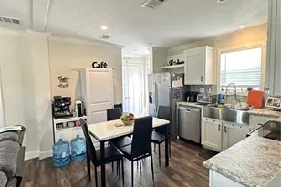 6867 NE 5th St, Ocala, FL 34470 - Photo 4