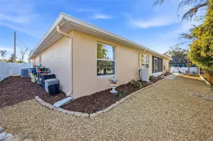 13025 NE 7th Ln, Silver Springs, FL 34488 - Photo 32