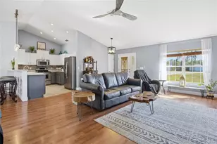 13025 NE 7th Ln, Silver Springs, FL 34488 - Photo 10