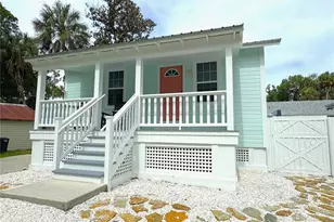 222 NE 1st Ave, Crystal River, FL 34429 - Photo 2