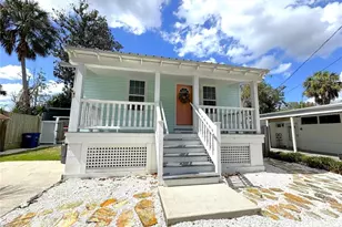 222 NE 1st Ave, Crystal River, FL 34429 - Photo 2