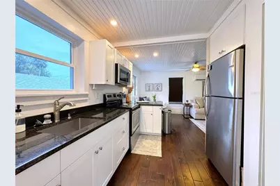 222 NE 1st Avenue, Crystal River, FL 34429 - Photo 12