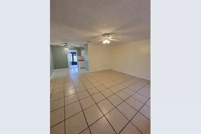 2304 NE 38th Street, Ocala, FL 34479 - Photo 2