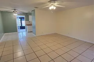 2304 NE 38th St, Ocala, FL 34479 - Photo 2