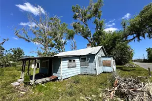 823 S Warner Ave, Perry, FL 32348 - Photo 28