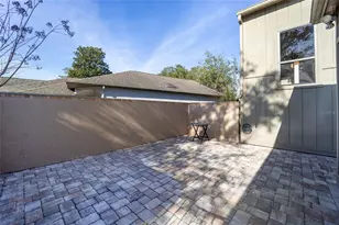 1906 SE Clatter Bridge Rd, Ocala, FL 34471 - Photo 2