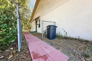 13718 SW 40th Cir, Ocala, FL 34473 - Photo 2