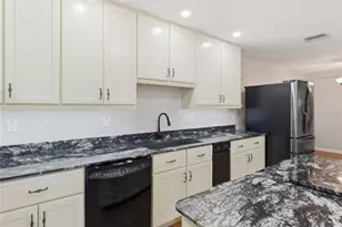 7355 SE 106th Pl, Belleview, FL 34420 - Photo 8