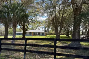 10 Carry Back Rd, Ocala, FL 34482 - Photo 1