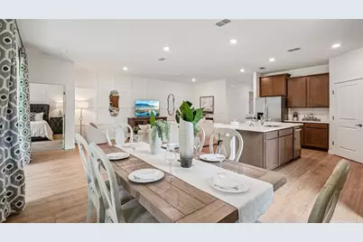 8189 Ives Place, Wildwood, FL 34785 - Photo 6