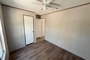 7626 SE 183rd Avenue Rd, Ocklawaha, FL 32179 - Photo 8