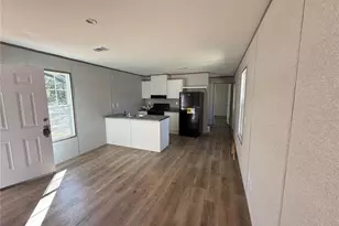 7626 SE 183rd Avenue Rd, Ocklawaha, FL 32179 - Photo 4