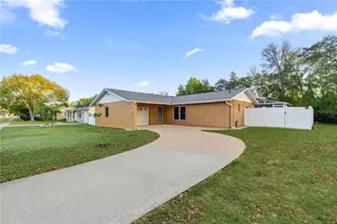 14475 SW 34th Terrace Rd, Ocala, FL 34473 - Photo 2