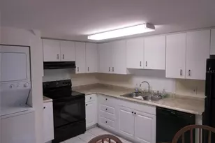 8216 Fairways Cir, Ocala, FL 34472 - Photo 4