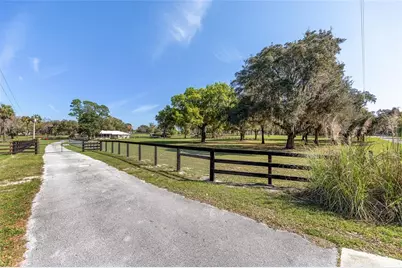 205 E Hwy 318, Citra, FL 32113 - Photo 10