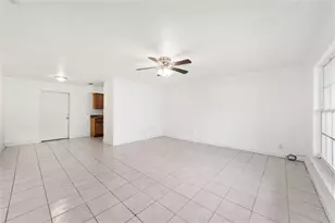 2216 NE 38th St, Ocala, FL 34479 - Photo 10