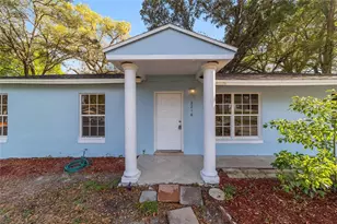 2216 NE 38th St, Ocala, FL 34479 - Photo 2