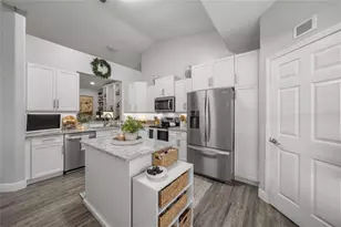 17059 SE 115th Terrace Rd, Summerfield, FL 34491 - Photo 10