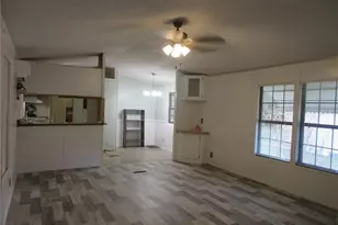 18640 SE 22nd Ln, Silver Springs, FL 34488 - Photo 10