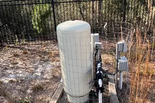 15594 NE 233rd Pl, Fort Mc Coy, FL 32134 - Photo 10