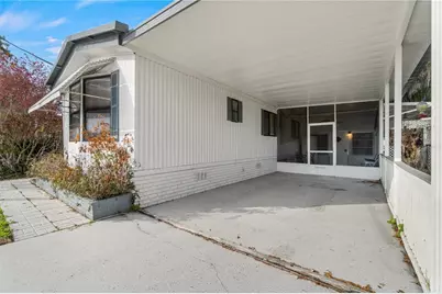 942 Cr 461, Lake Panasoffkee, FL 33538 - Photo 32