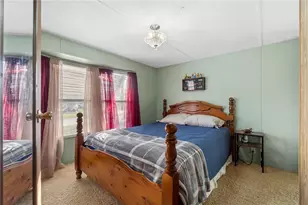 942 Cr 461, Lake Panasoffkee, FL 33538 - Photo 12