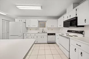 9377 SW 90th Ct, Ocala, FL 34481 - Photo 22