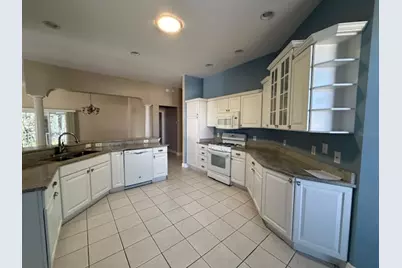 1040 Dentsville Lane, The Villages, FL 32162 - Photo 4