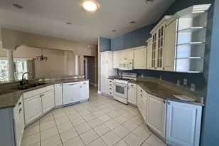 1040 Dentsville Ln, The Villages, FL 32162 - Photo 4