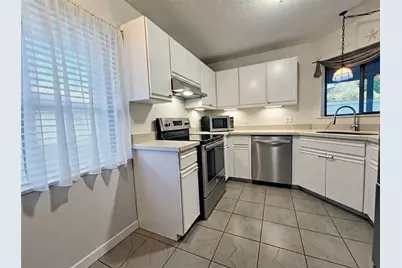 20 Lake Forest Court, Palm Coast, FL 32137 - Photo 8