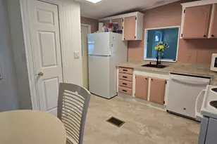 516 Jason Dr, Lady Lake, FL 32159 - Photo 6