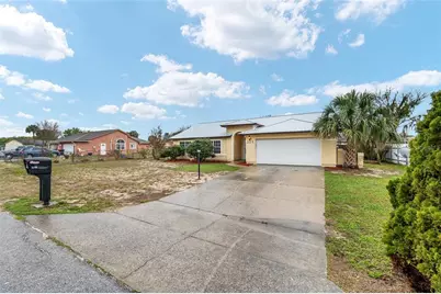 306 Oak Track Radial, Ocala, FL 34472 - Photo 2